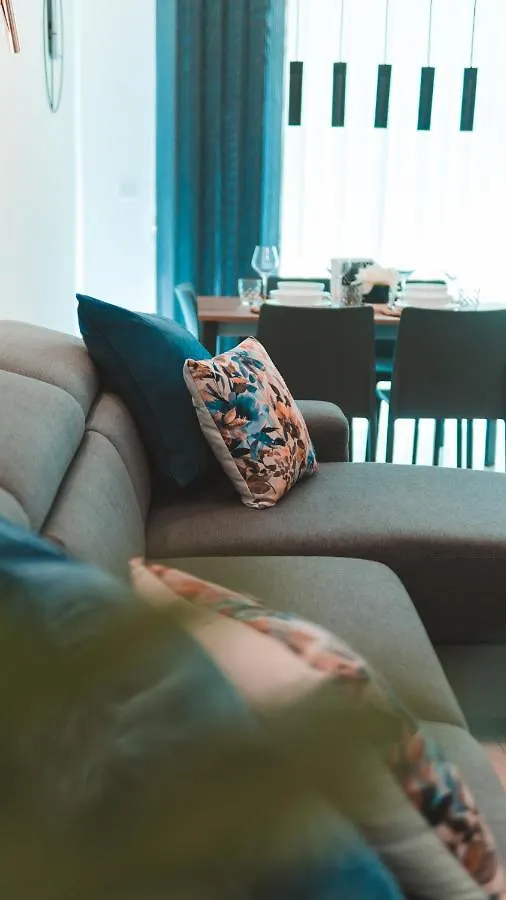 Beachside Stylish & Cosy 2Br Apartment With Free Parking Sliema 0*,