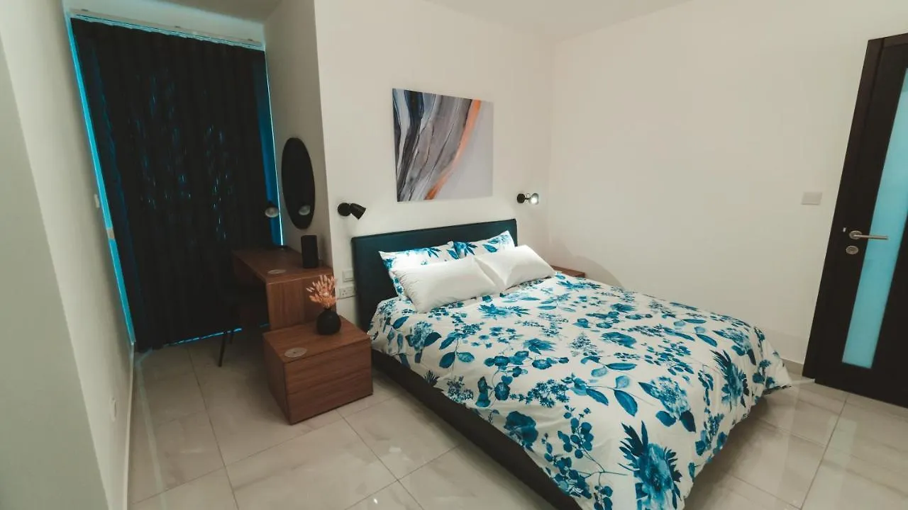 Beachside Stylish & Cosy 2Br Apartment With Free Parking Sliema
