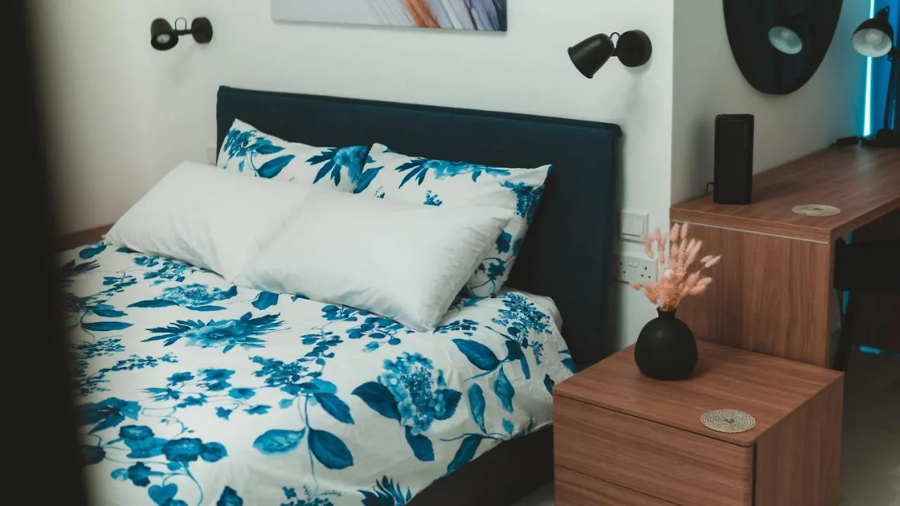 Beachside Stylish & Cosy 2Br Apartment With Free Parking Sliema